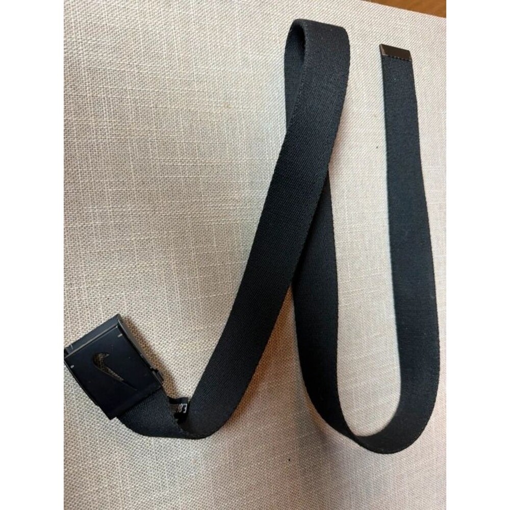 Nike Golf Men's Black Webbed Swoosh Buckle Belt
